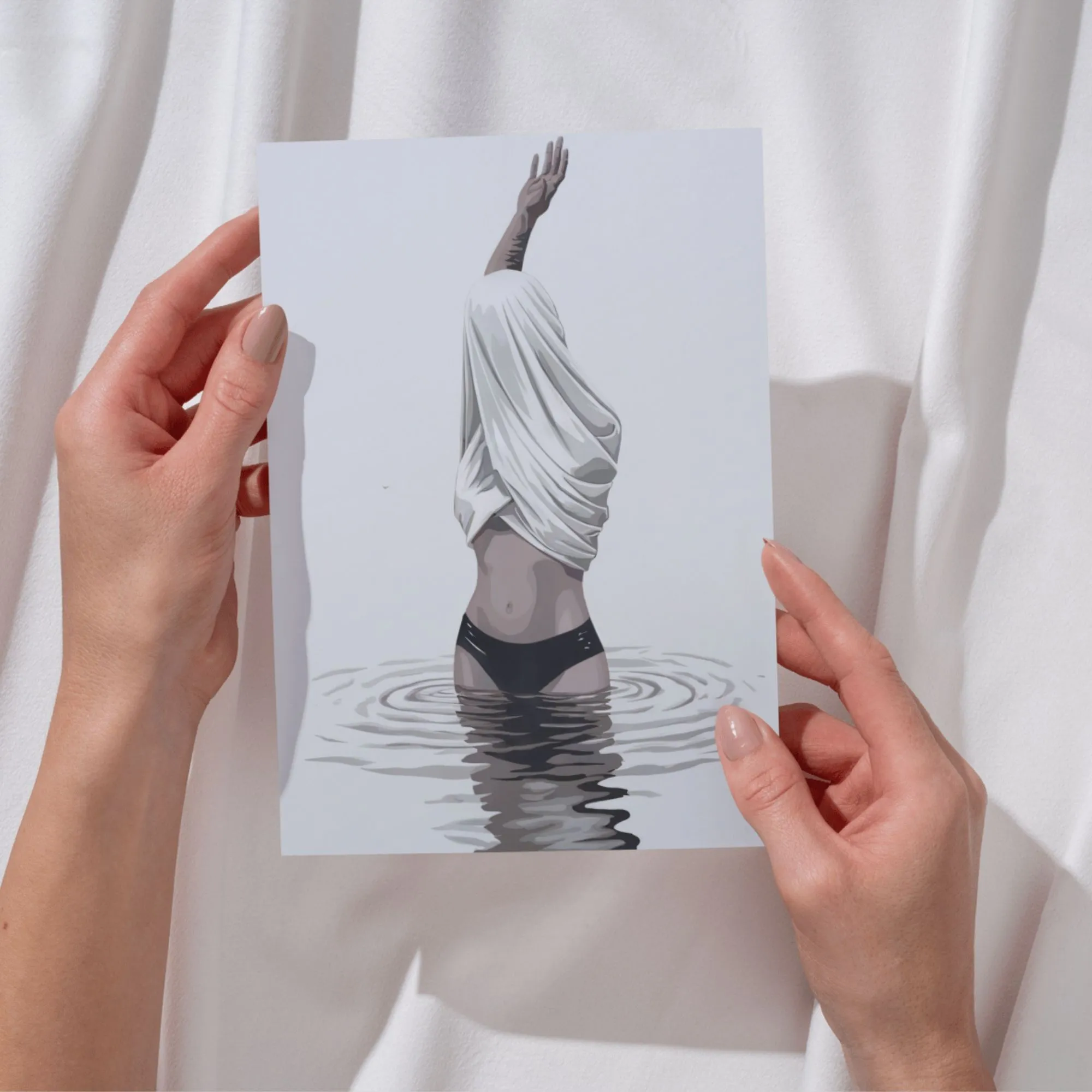 Poster Minimalistische Kunst | Frau im Wasser mit T-Shirt